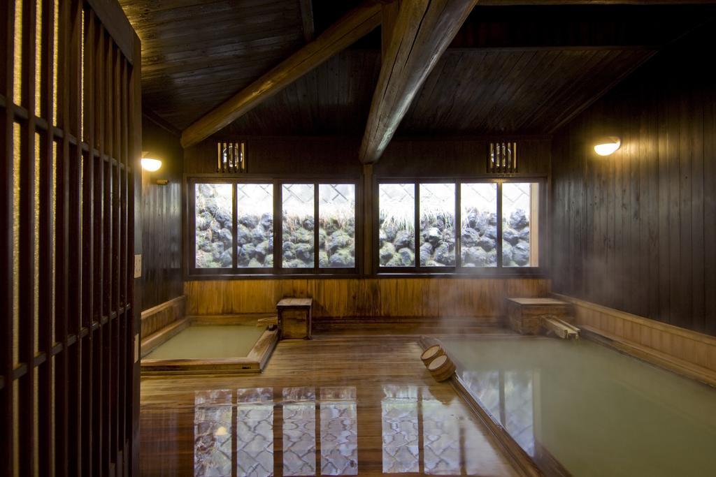 Ekinariya Ryokan Кусацу Экстерьер фото